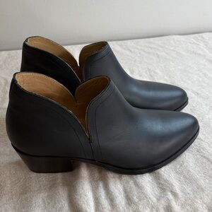 Nisolo Black Leather MIA Everyday Booties-Women’s Size 9